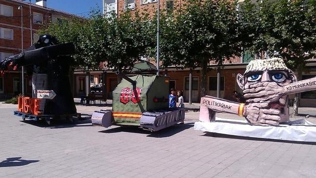 Las tres carrozas retiradas